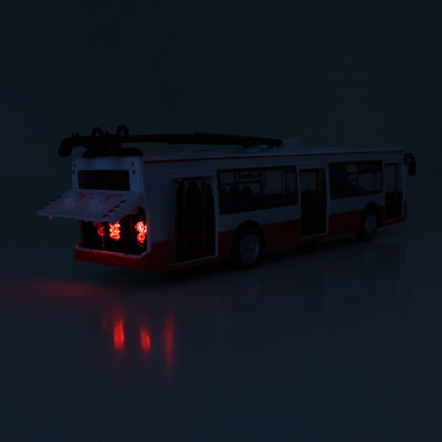 Trolejbus ktorý hlási zastávky česky 28 cm