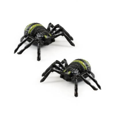 Pavučina s pavúkmi - dekorácie na Halloween
