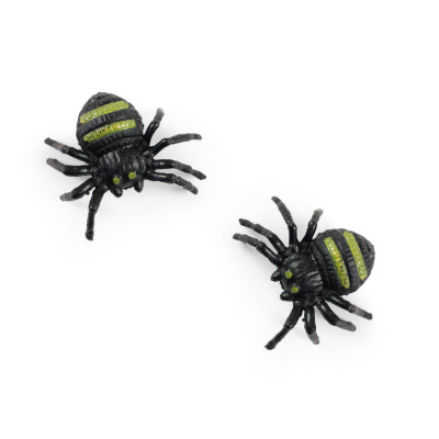 Pavučina s pavúkmi - dekorácie na Halloween